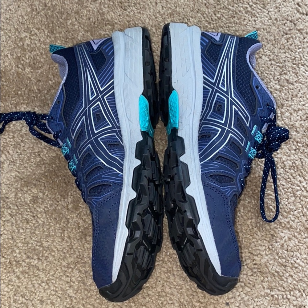 ASICS - Picture 2 of 6